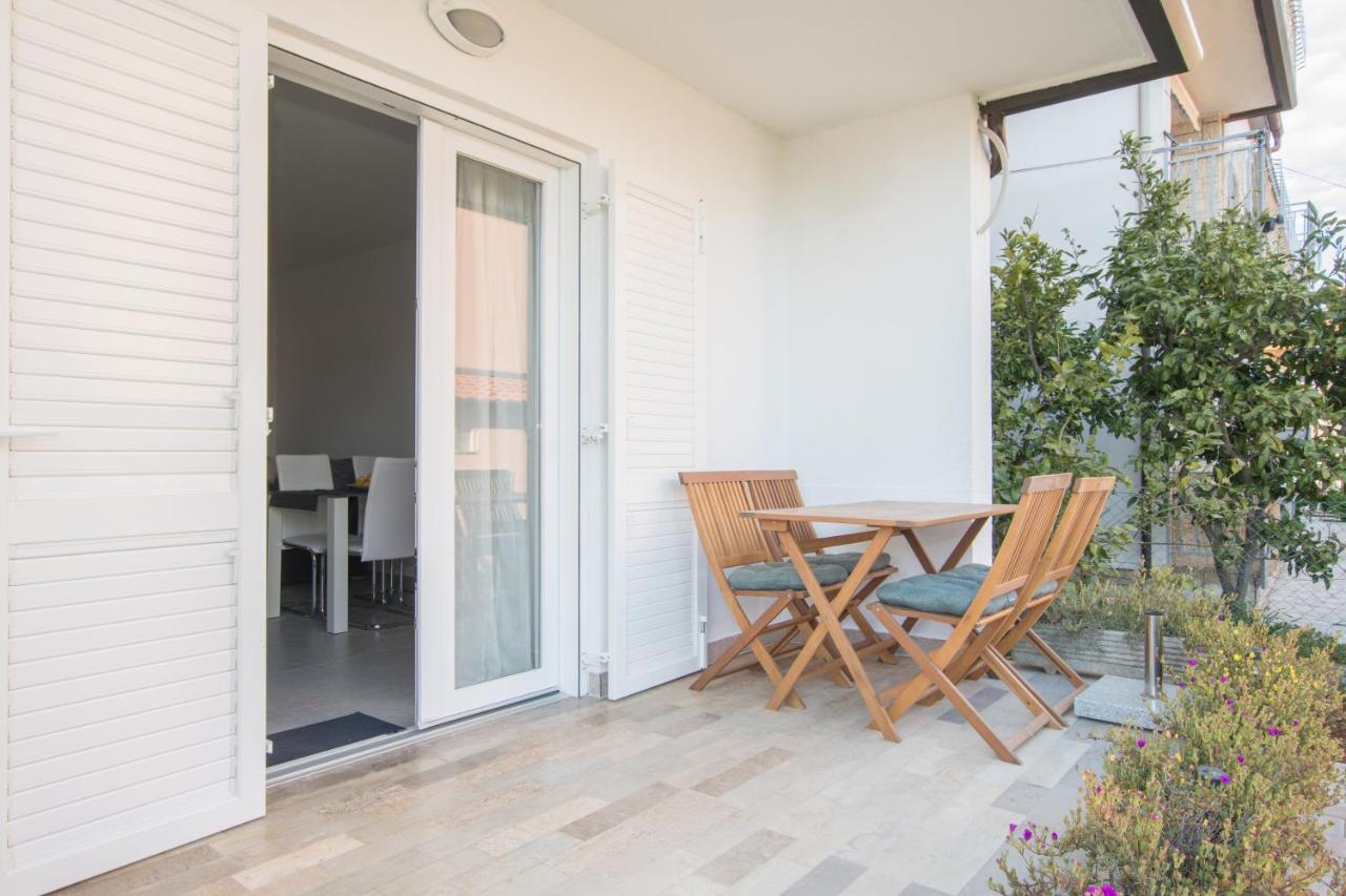 Apartments Lirio Umag Exterior foto