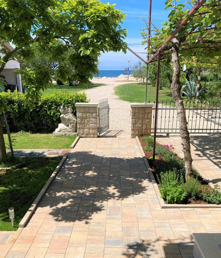 Apartments Lirio Umag Exterior foto